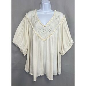 Old Navy Womens Top‎ 4X Ivory Short Sleeve Eyelet V Neck Relaxed Fit Stretch